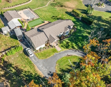 367 Hartford Road - Photo Thumbnail 3