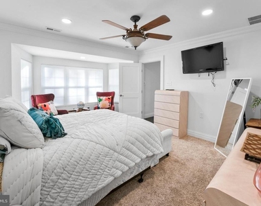 367 Hartford Road - Photo Thumbnail 13