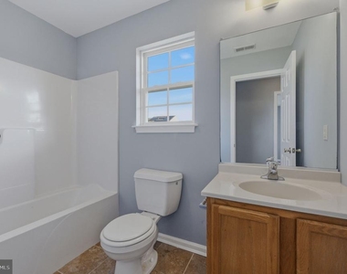 219 N Brown Street - Photo Thumbnail 12