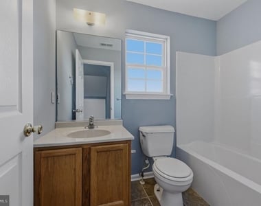 219 N Brown Street - Photo Thumbnail 18