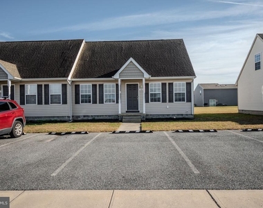 219 N Brown Street - Photo Thumbnail 1