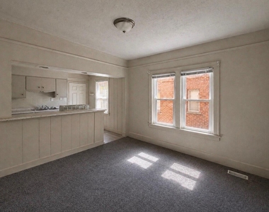 5856 Barrett Street - Photo Thumbnail 5