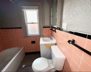 5856 Barrett Street - Photo Thumbnail 6