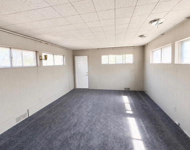 5856 Barrett Street - Photo Thumbnail 3
