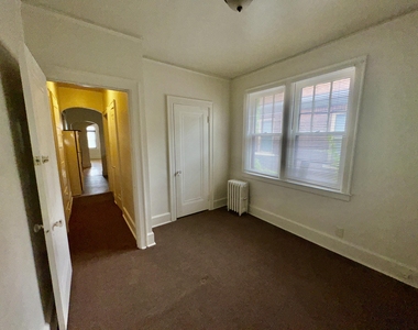 2681 Pasadena Street - Photo Thumbnail 8