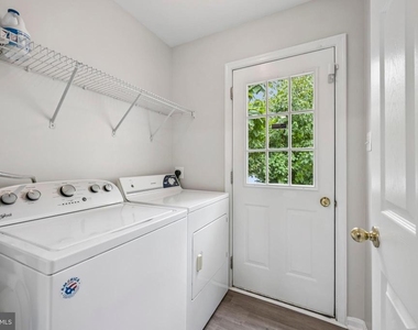 3709 38th Avenue - Photo Thumbnail 7