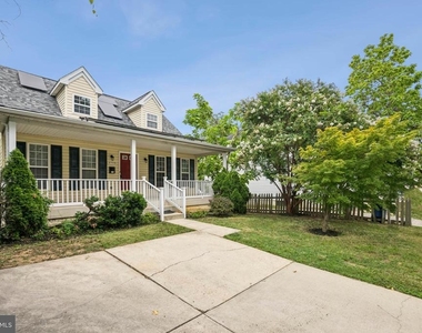 3709 38th Avenue - Photo Thumbnail 25