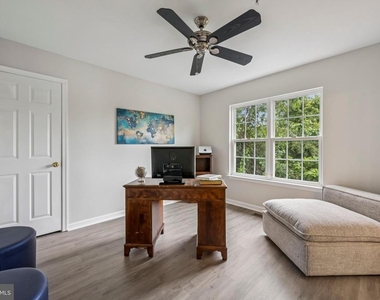 3709 38th Avenue - Photo Thumbnail 16
