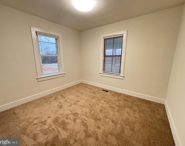 12309 Gallahan Road - Photo Thumbnail 6