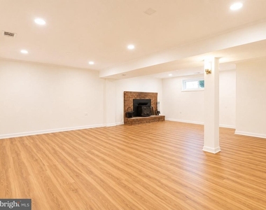 12907 Marcia Place - Photo Thumbnail 19