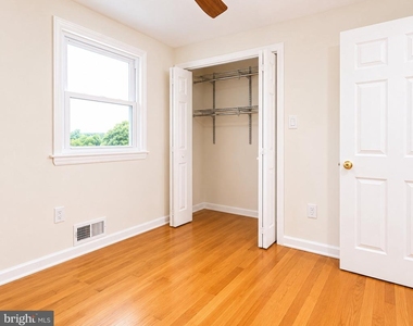 12907 Marcia Place - Photo Thumbnail 11