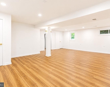 12907 Marcia Place - Photo Thumbnail 17
