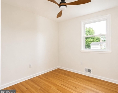 12907 Marcia Place - Photo Thumbnail 12
