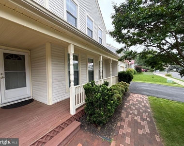 18428 Gardenia Way - Photo Thumbnail 12