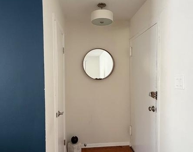 5113 Crossfield Court - Photo Thumbnail 9