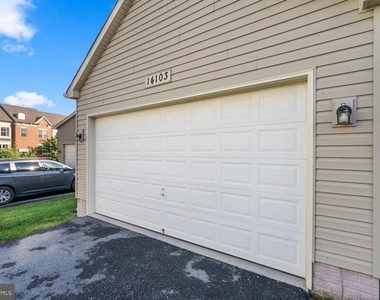 14103 Byrne Park Drive - Photo Thumbnail 16