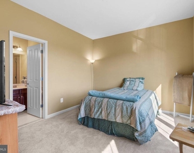 14103 Byrne Park Drive - Photo Thumbnail 12