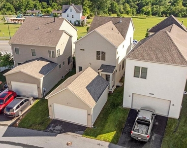 14103 Byrne Park Drive - Photo Thumbnail 17