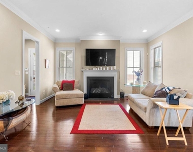 14103 Byrne Park Drive - Photo Thumbnail 4