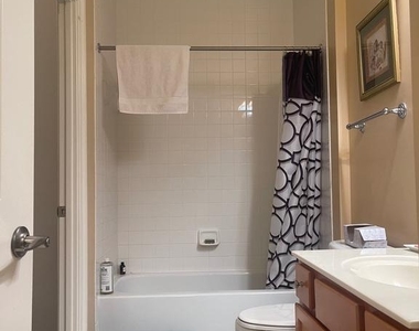 38 Maryland Avenue - Photo Thumbnail 14