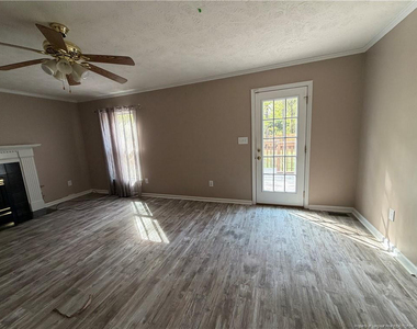 637 Spy Glass Drive - Photo Thumbnail 7