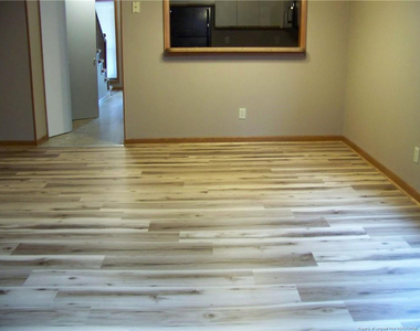 1198 Windham Court - Photo Thumbnail 3