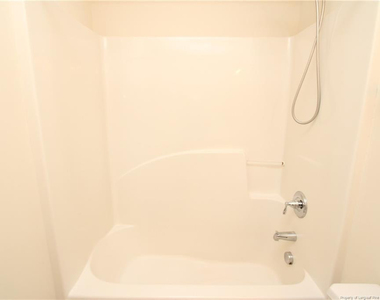 3921 Volkswalk Place - Photo Thumbnail 30