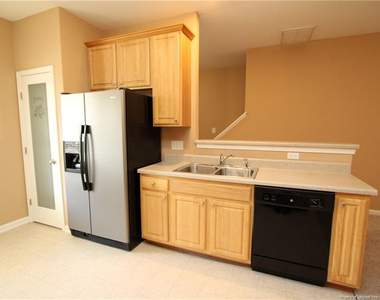 3921 Volkswalk Place - Photo Thumbnail 9