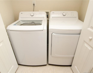 3921 Volkswalk Place - Photo Thumbnail 10