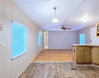 826 Rembrandt Drive - Photo Thumbnail 5