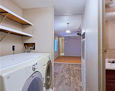 826 Rembrandt Drive - Photo Thumbnail 16