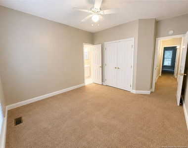 340 Interchange Drive - Photo Thumbnail 19