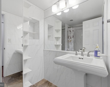 7505 Democracy Boulevard - Photo Thumbnail 12