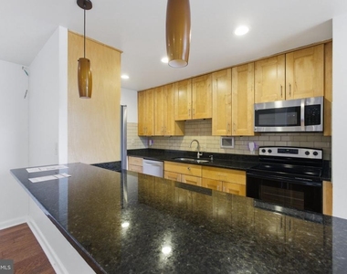 7505 Democracy Boulevard - Photo Thumbnail 16