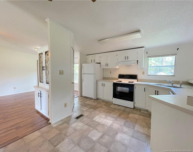 424 Washington Lane - Photo Thumbnail 13