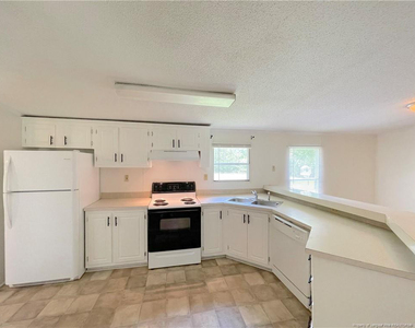 424 Washington Lane - Photo Thumbnail 11