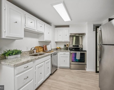 4601 N Park Avenue - Photo Thumbnail 18