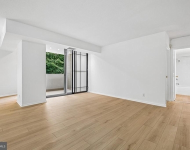 4601 N Park Avenue - Photo Thumbnail 3