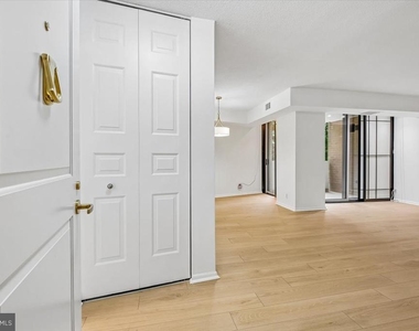 4601 N Park Avenue - Photo Thumbnail 1