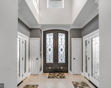 5306 Bradley Boulevard - Photo Thumbnail 5