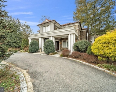 5306 Bradley Boulevard - Photo Thumbnail 2