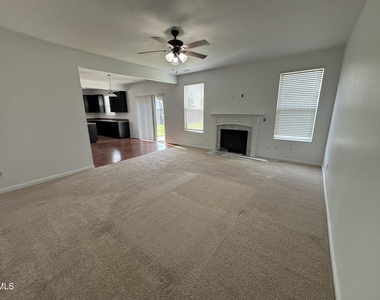 101 Red Bird Drive - Photo Thumbnail 2