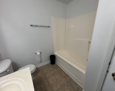 101 Red Bird Drive - Photo Thumbnail 28