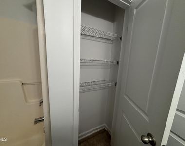 101 Red Bird Drive - Photo Thumbnail 29
