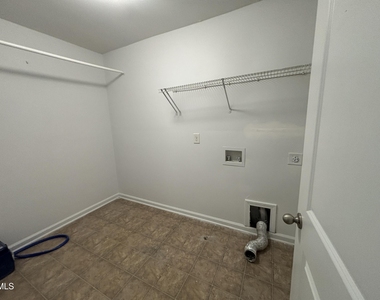 101 Red Bird Drive - Photo Thumbnail 40