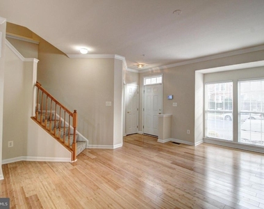 9394 Penrose Street - Photo Thumbnail 9