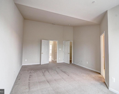 9394 Penrose Street - Photo Thumbnail 21