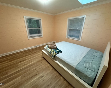 1305 Lynn Road - Photo Thumbnail 10