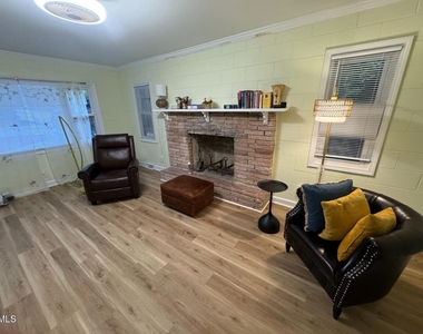 1305 Lynn Road - Photo Thumbnail 5