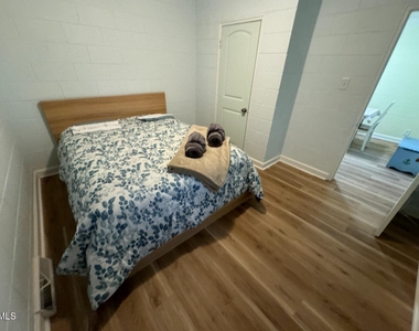 1305 Lynn Road - Photo Thumbnail 12